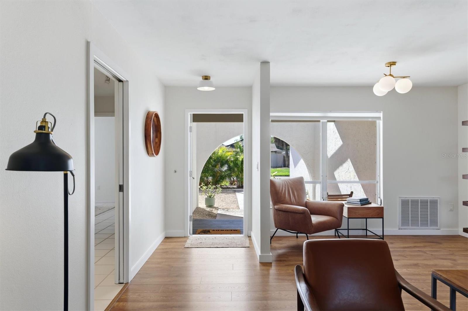 Image 14 of 48 For 6519 Waterford Circle