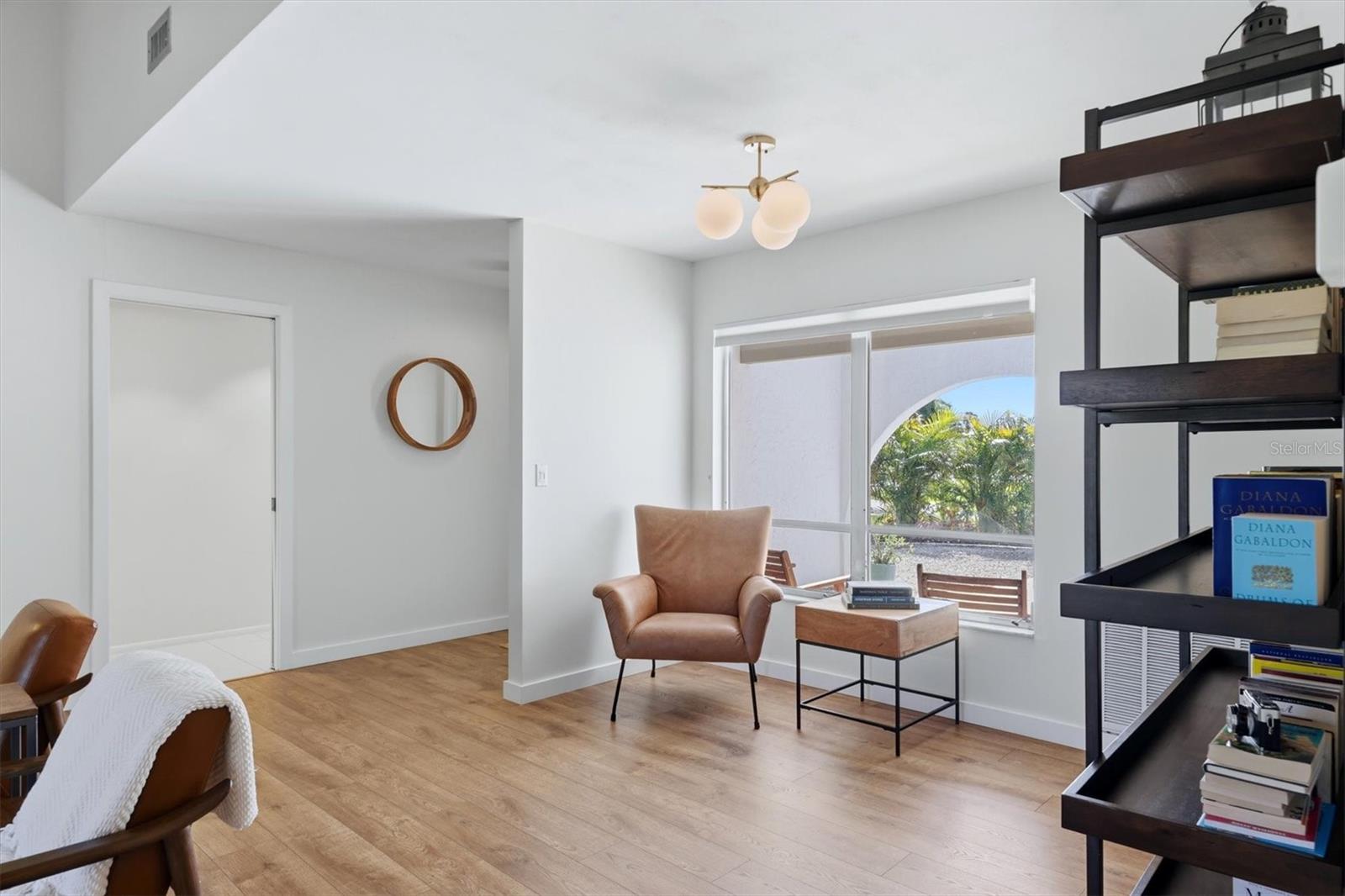 Image 16 of 48 For 6519 Waterford Circle