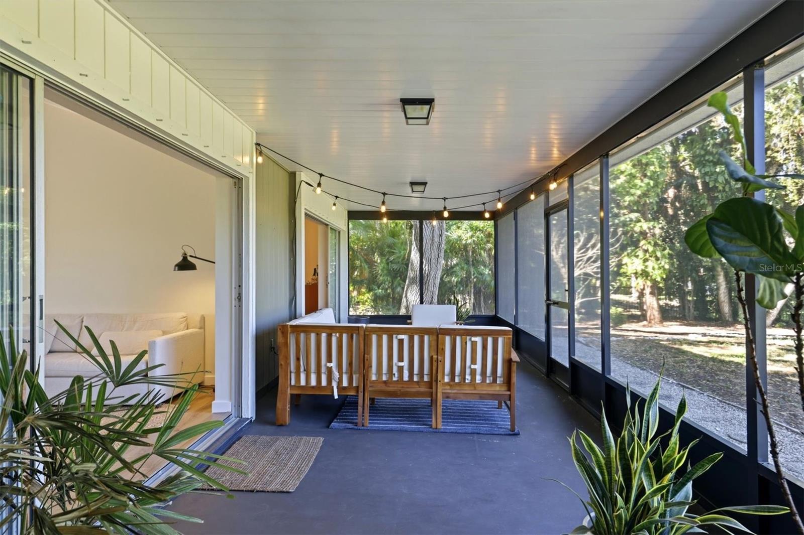 Image 19 of 48 For 6519 Waterford Circle