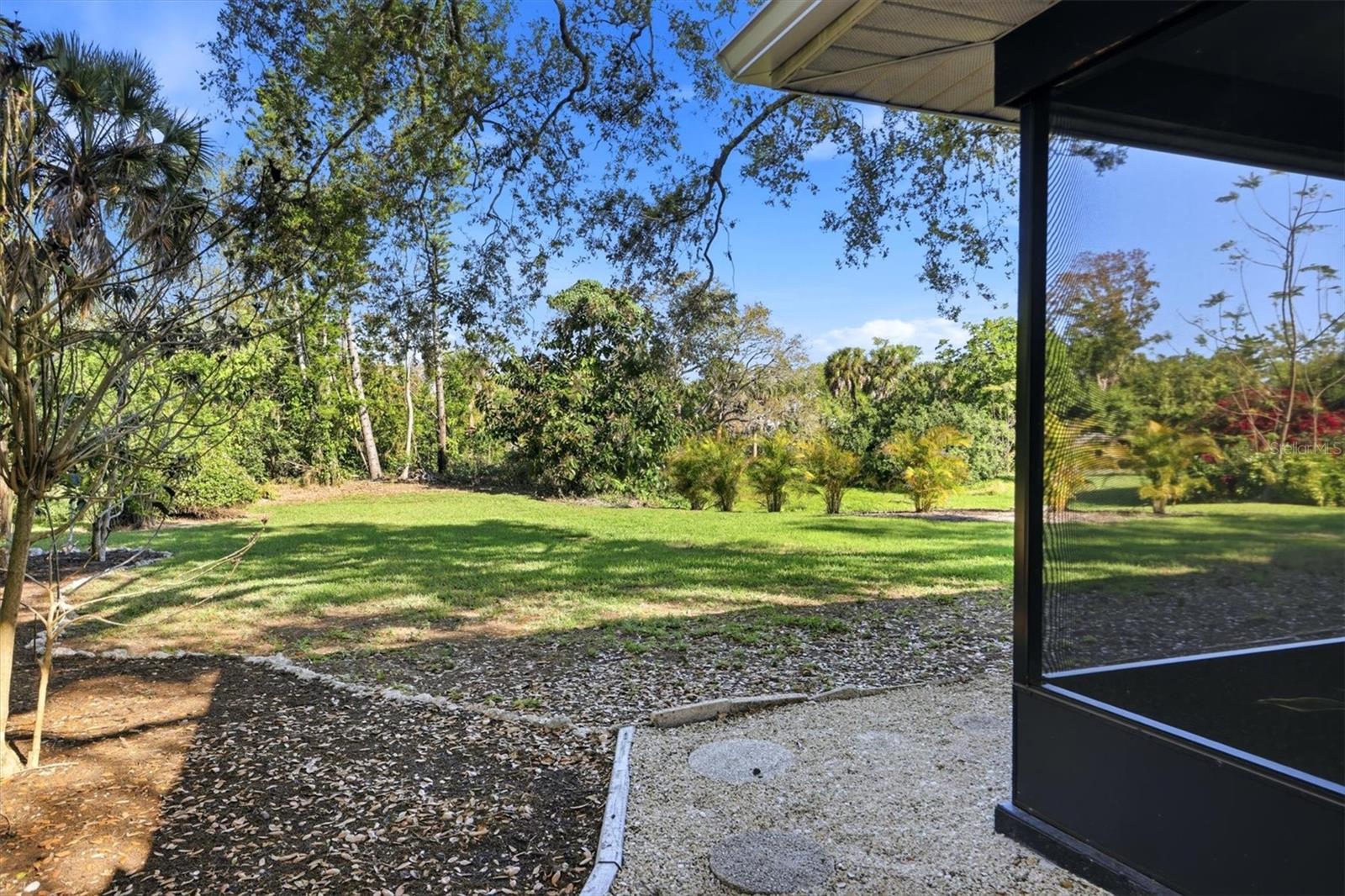 Image 20 of 48 For 6519 Waterford Circle