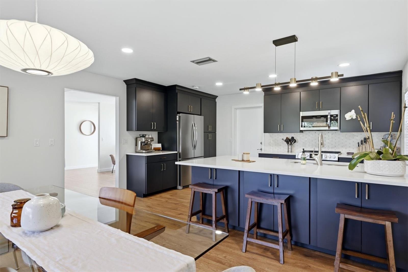 Image 25 of 48 For 6519 Waterford Circle