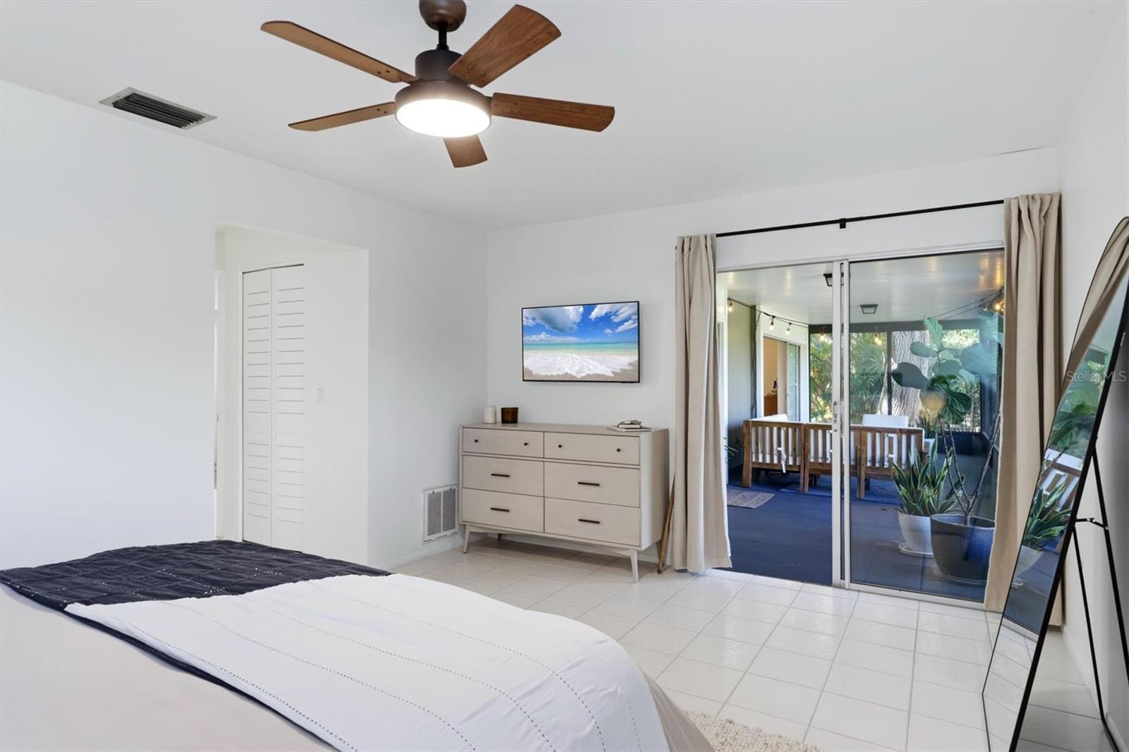 Image 34 of 48 For 6519 Waterford Circle