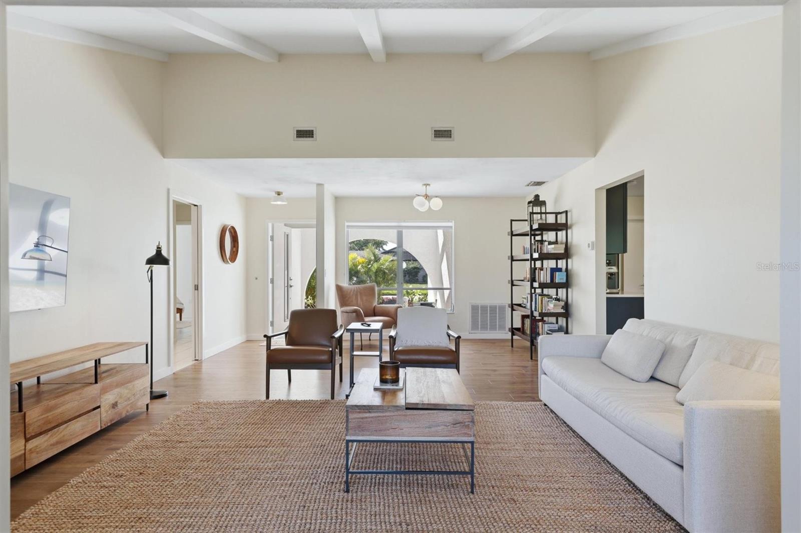 Image 7 of 48 For 6519 Waterford Circle