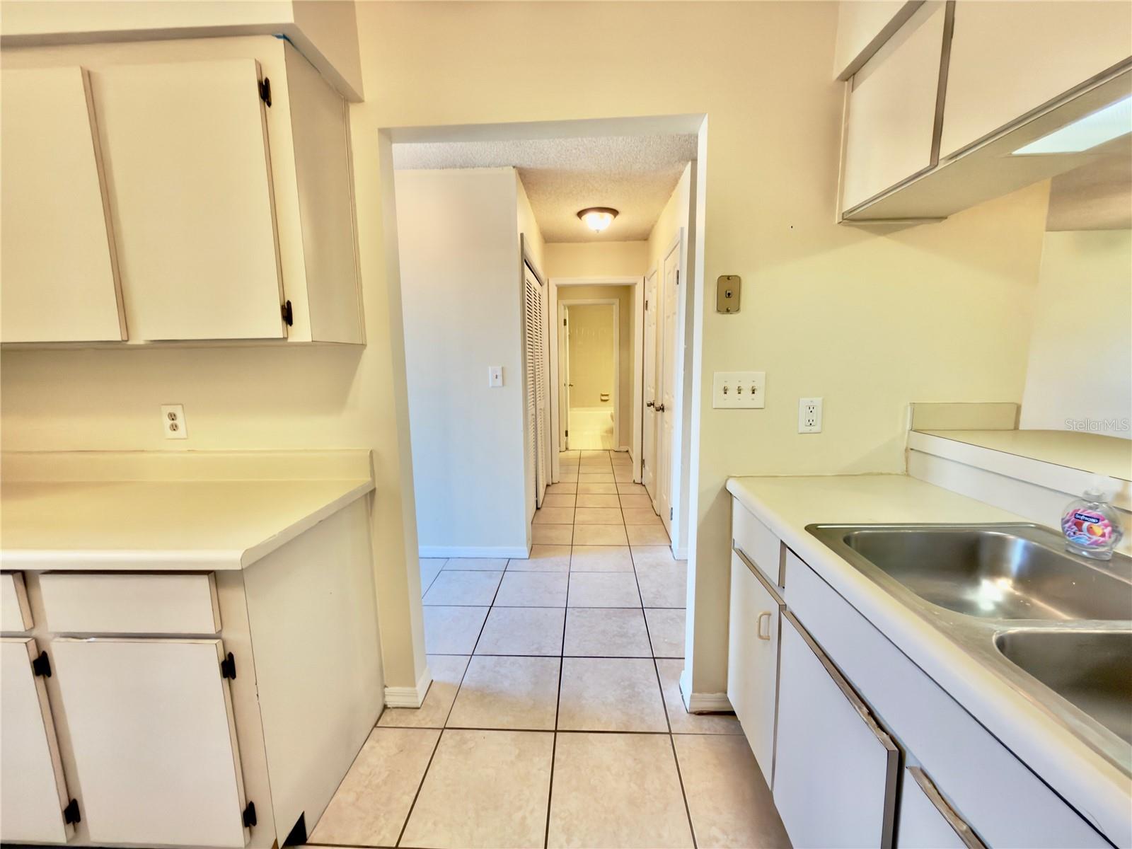 Image 11 of 20 For 5323 11th St Circle E