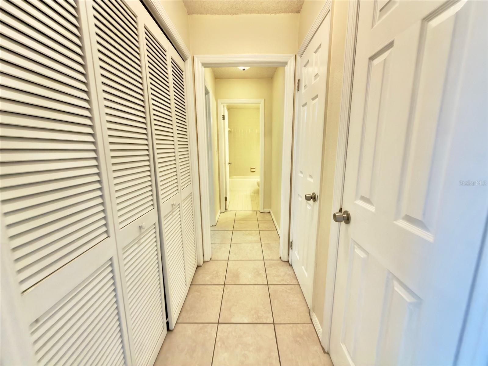 Image 12 of 20 For 5323 11th St Circle E