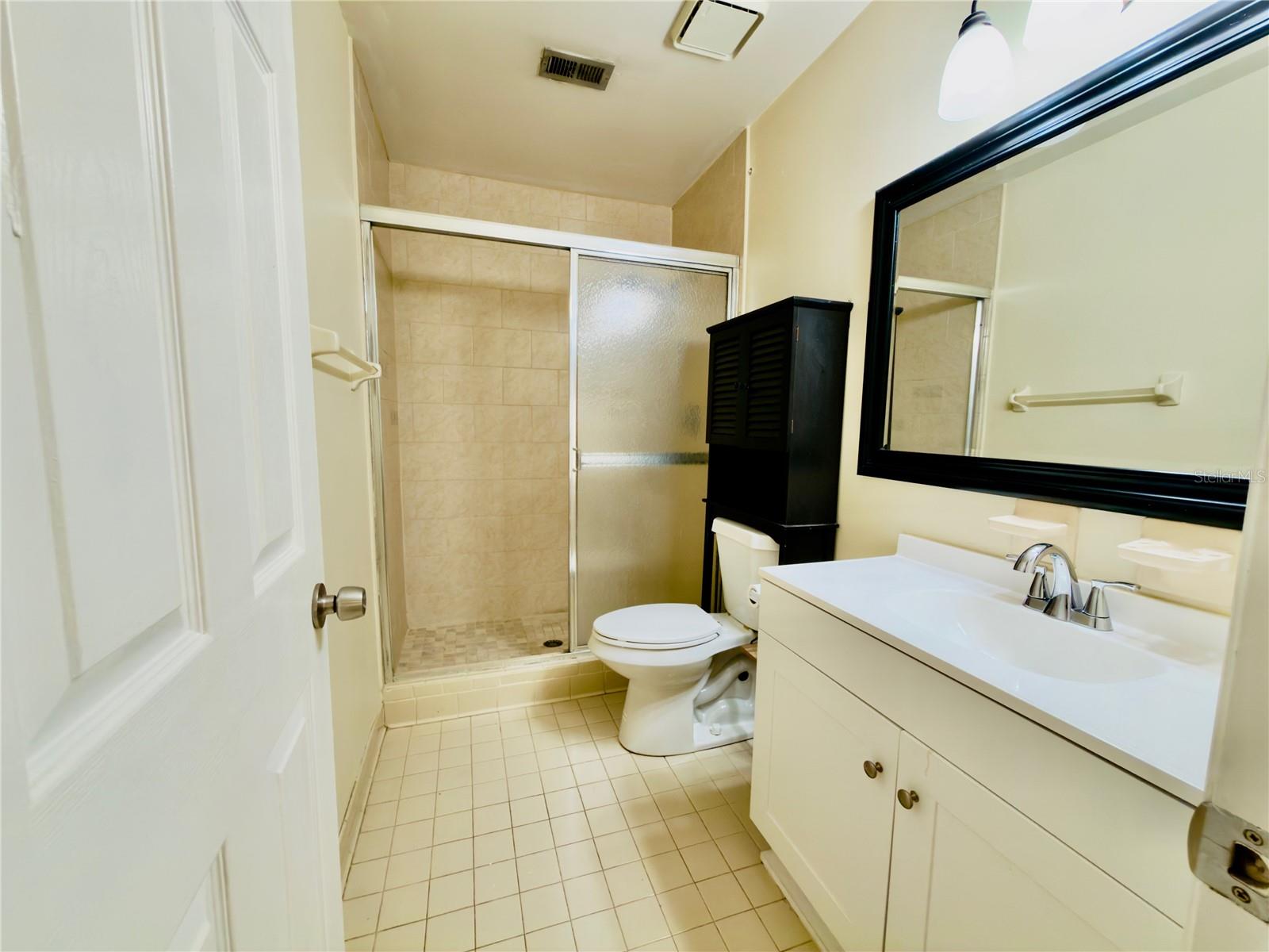 Image 14 of 20 For 5323 11th St Circle E