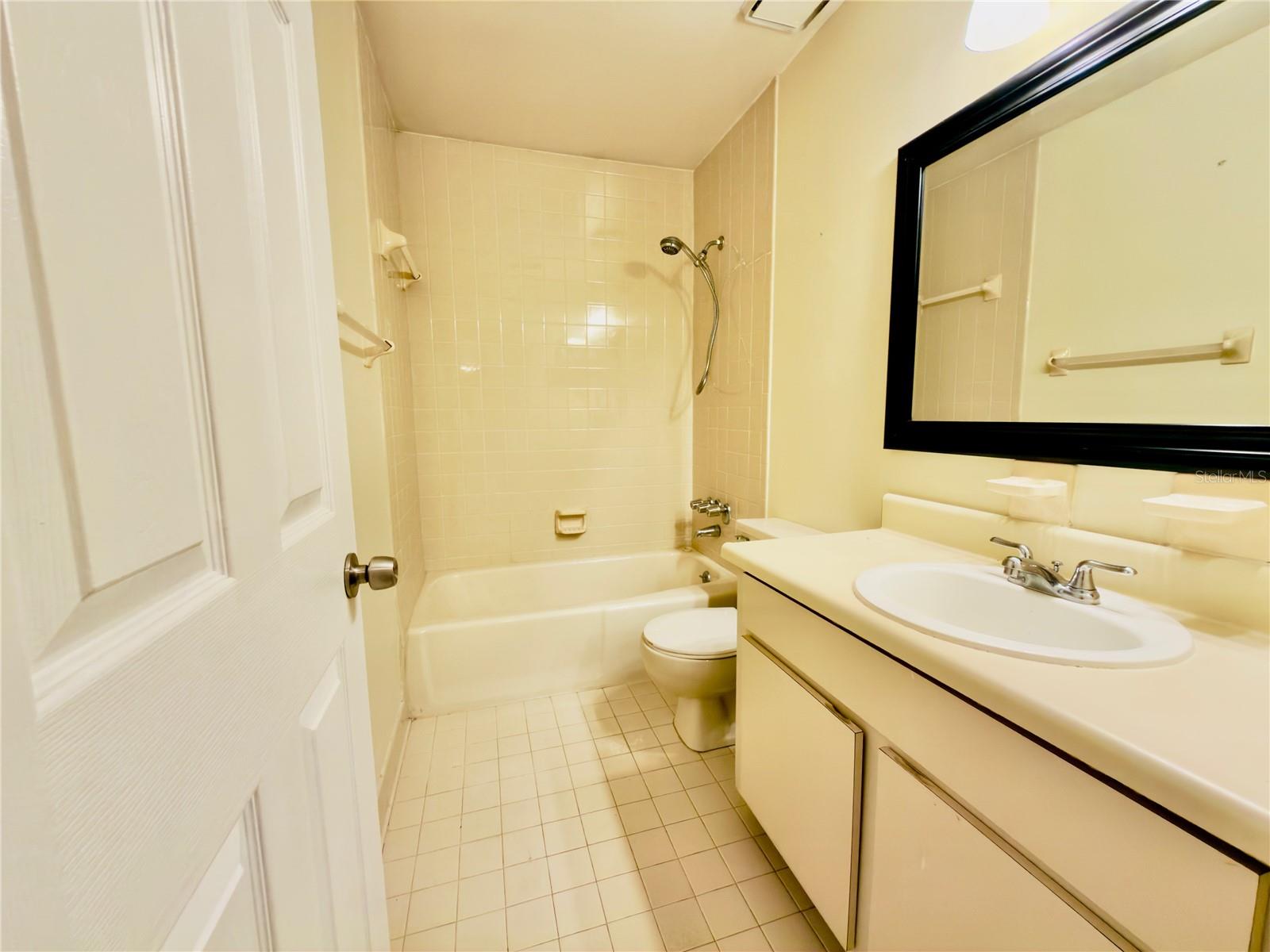 Image 17 of 20 For 5323 11th St Circle E