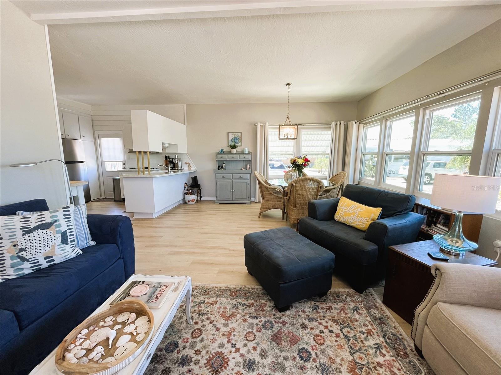 Image 12 of 48 For 6621 Marina Drive