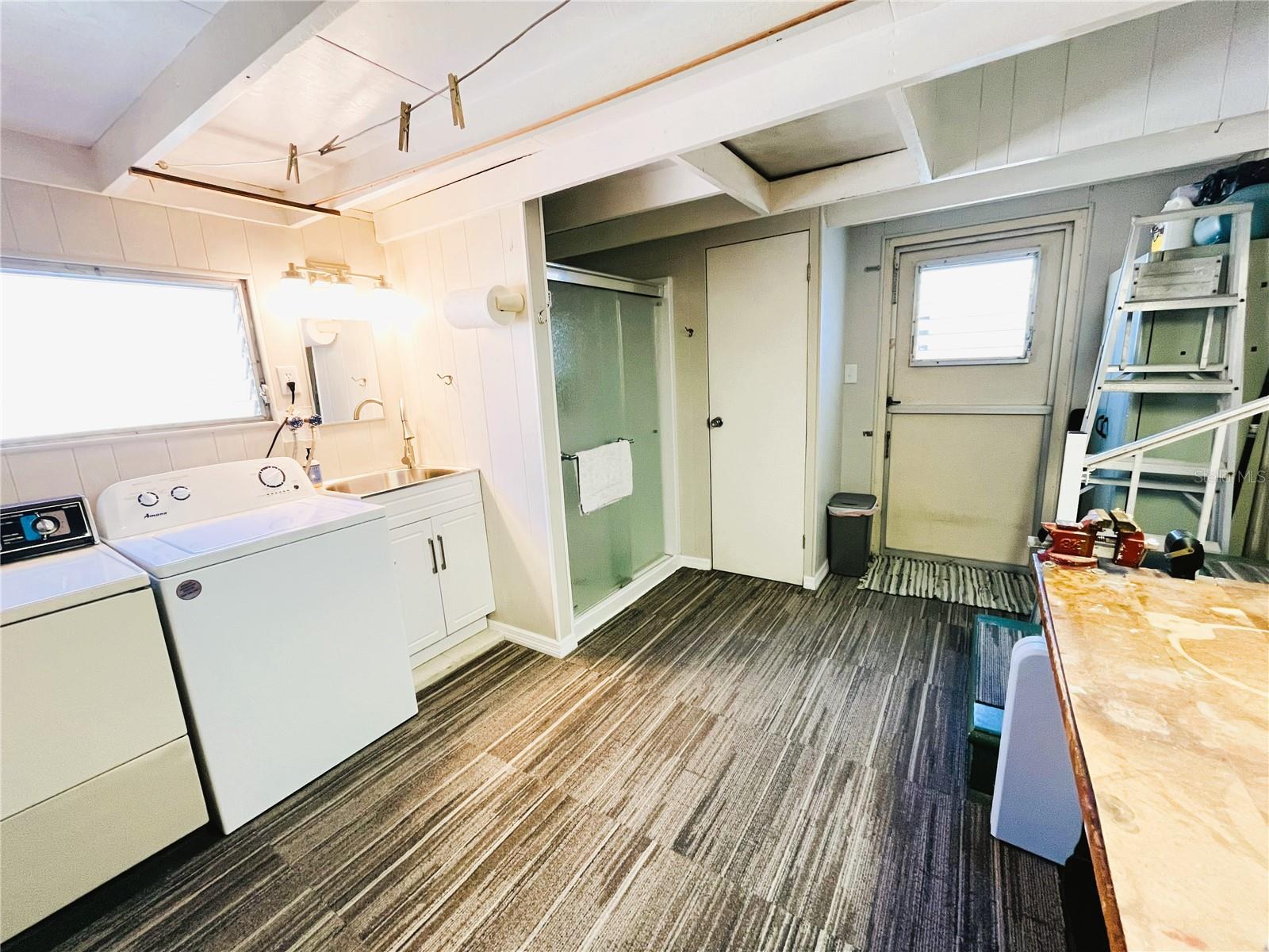 Image 28 of 48 For 6621 Marina Drive