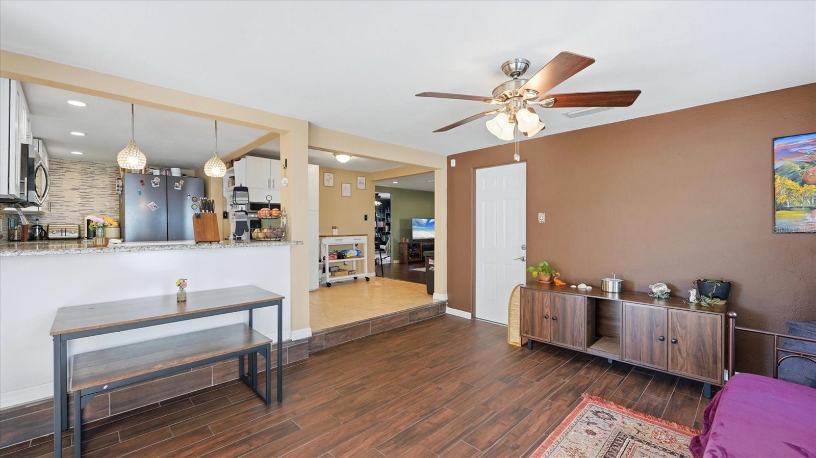 Image 11 of 39 For 4130 57th Avenue N