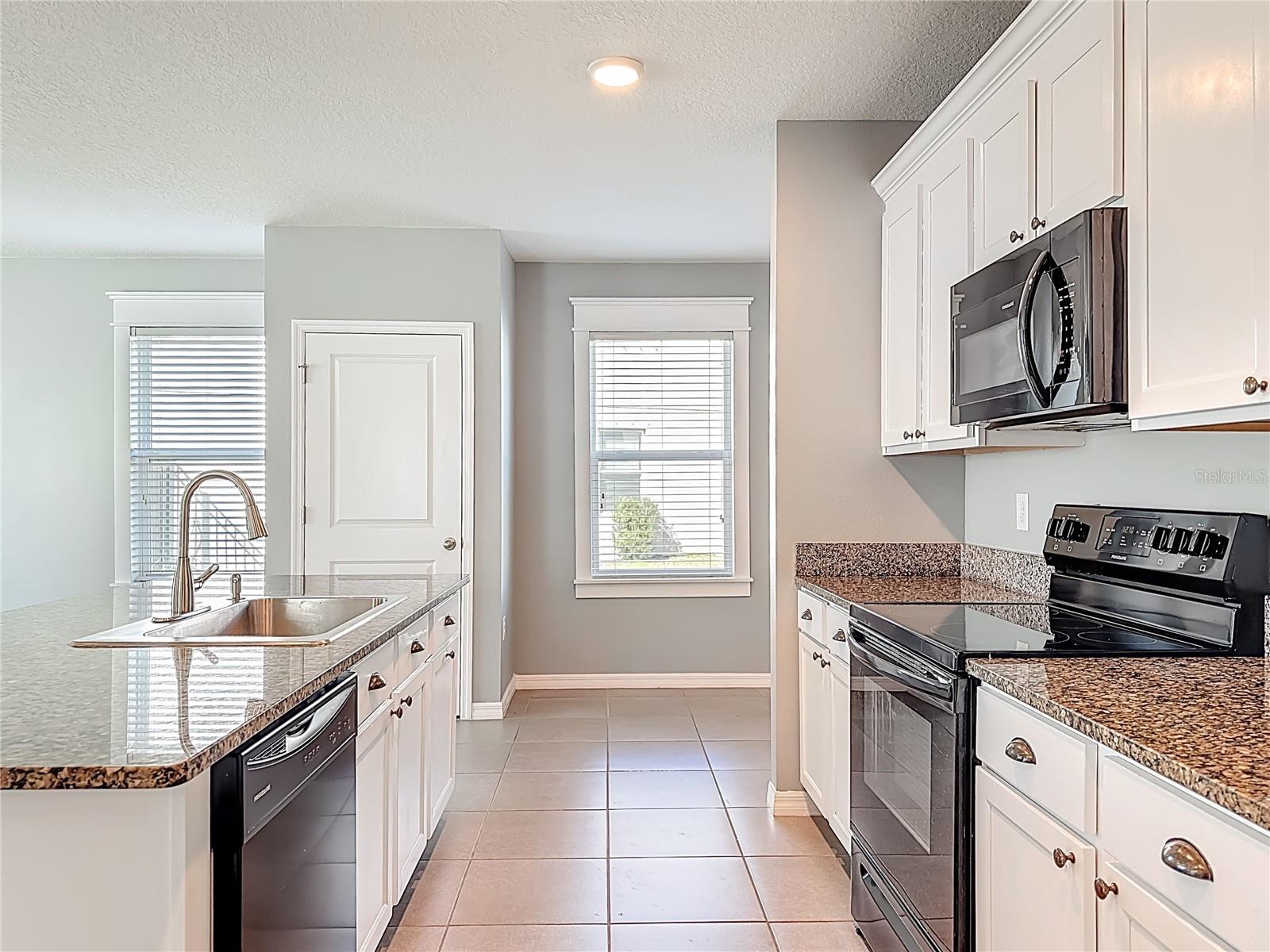 Image 8 of 46 For 5202 San Palermo Drive