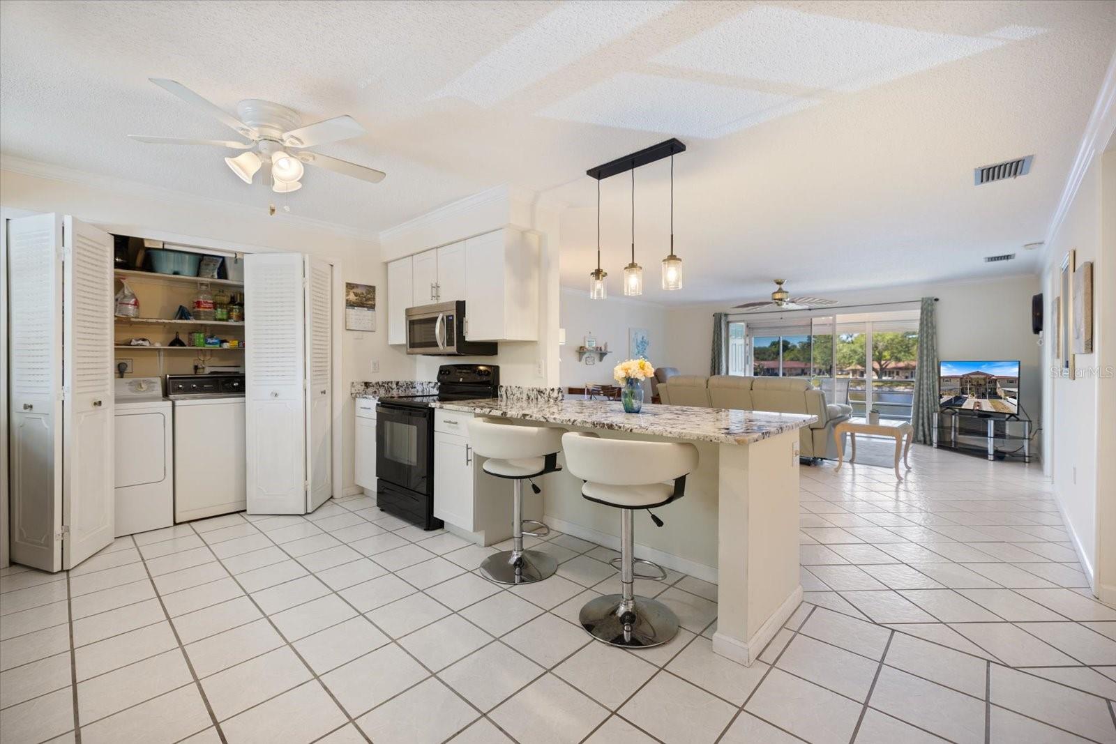 Image 5 of 37 For 4522 Narraganset Trail 84