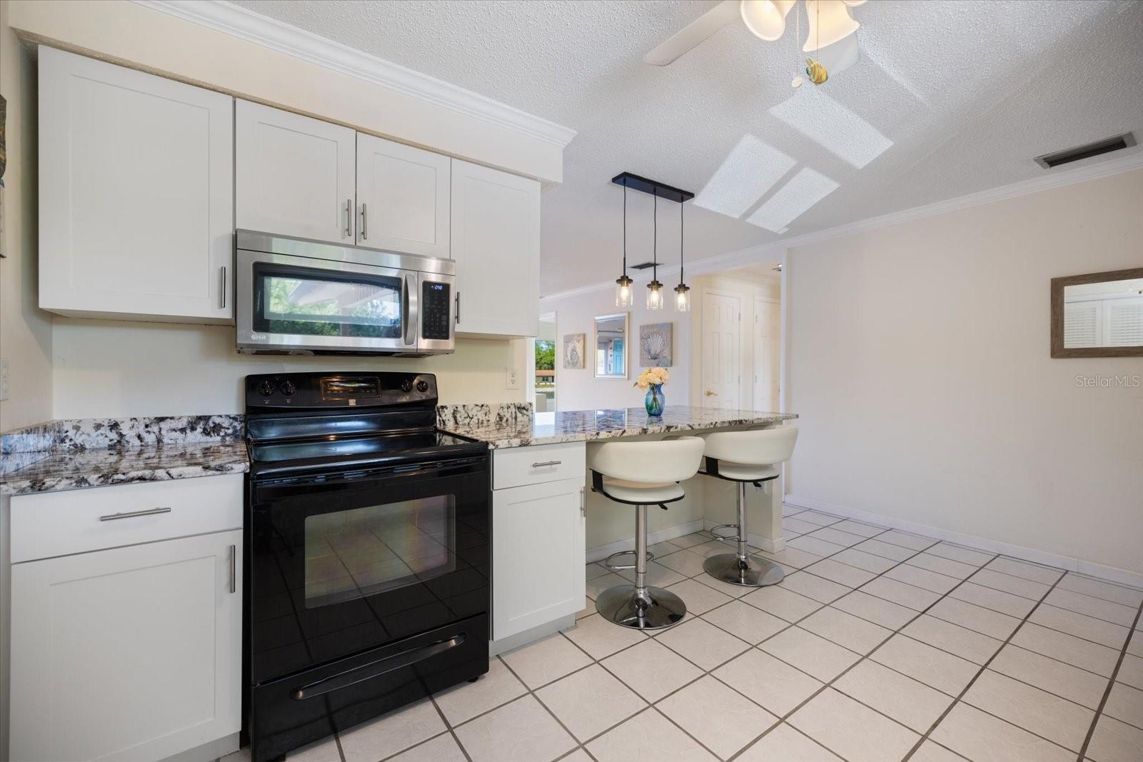 Image 6 of 37 For 4522 Narraganset Trail 84