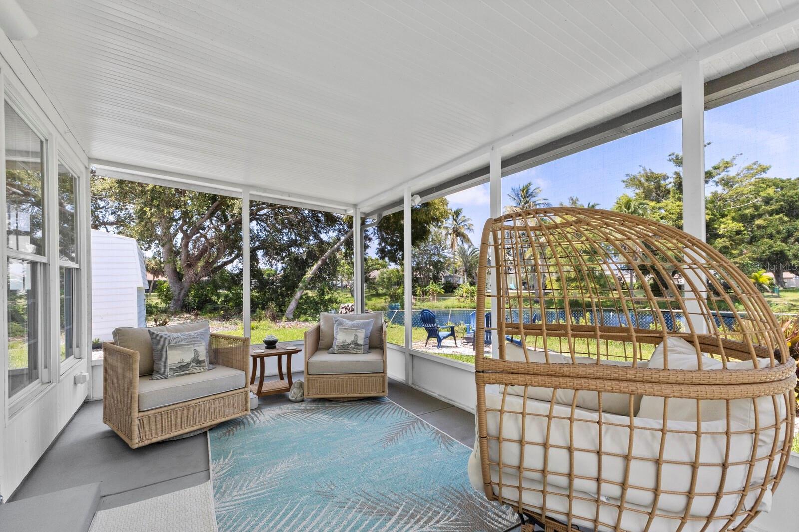 Image 24 of 35 For 6410 38th Avenue Circle W