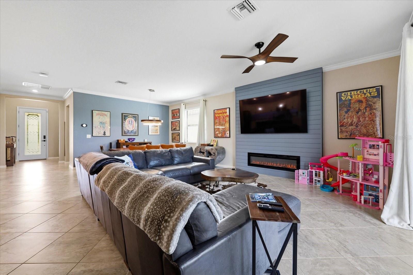 Image 12 of 47 For 17234 Blue Ridge Place