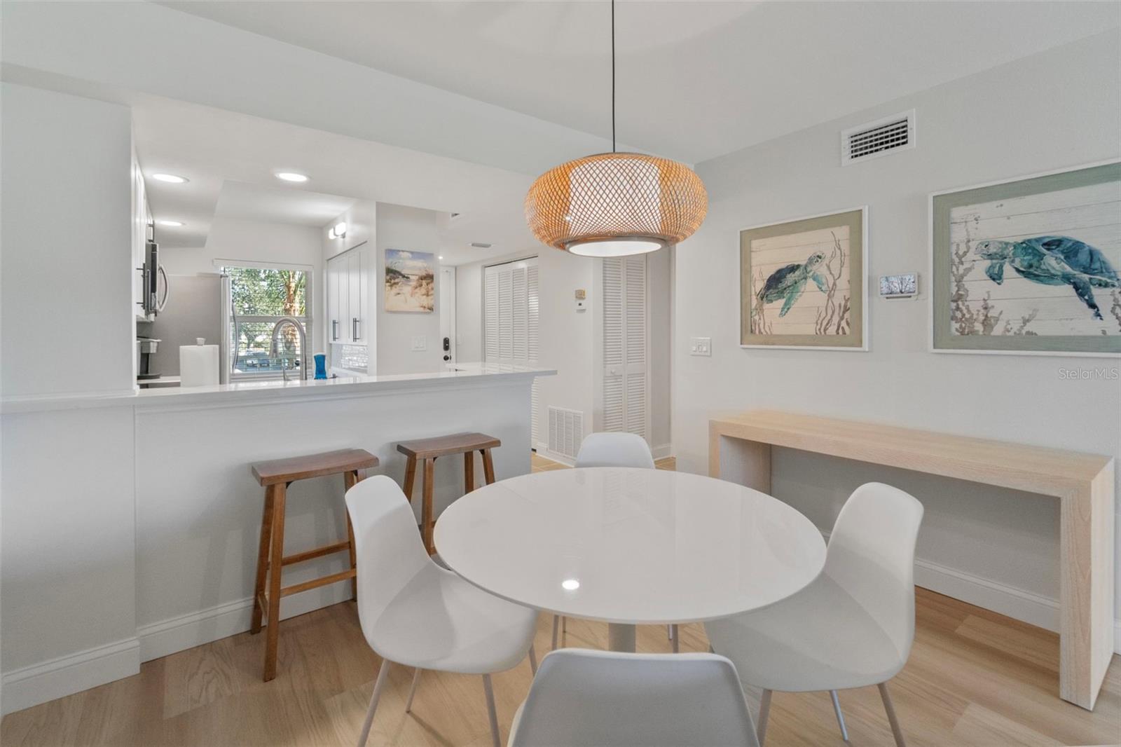 Image 23 of 67 For 433 Cerromar Lane 441