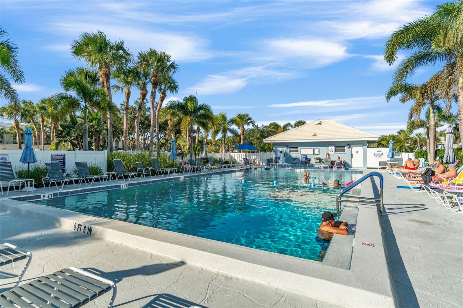 Image 60 of 67 For 433 Cerromar Lane 441