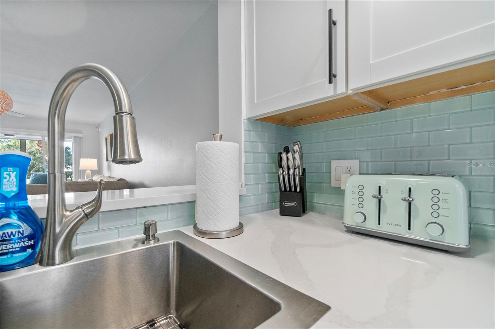 Image 8 of 67 For 433 Cerromar Lane 441