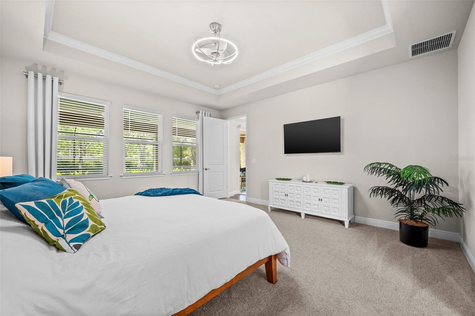 Image 19 of 62 For 20607 Ovid Lane