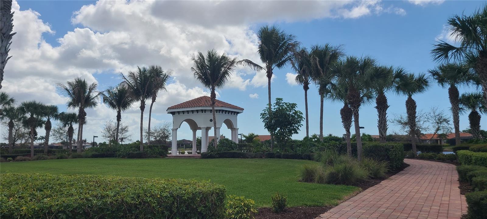 Image 21 of 28 For 18884 Lanuvio Street