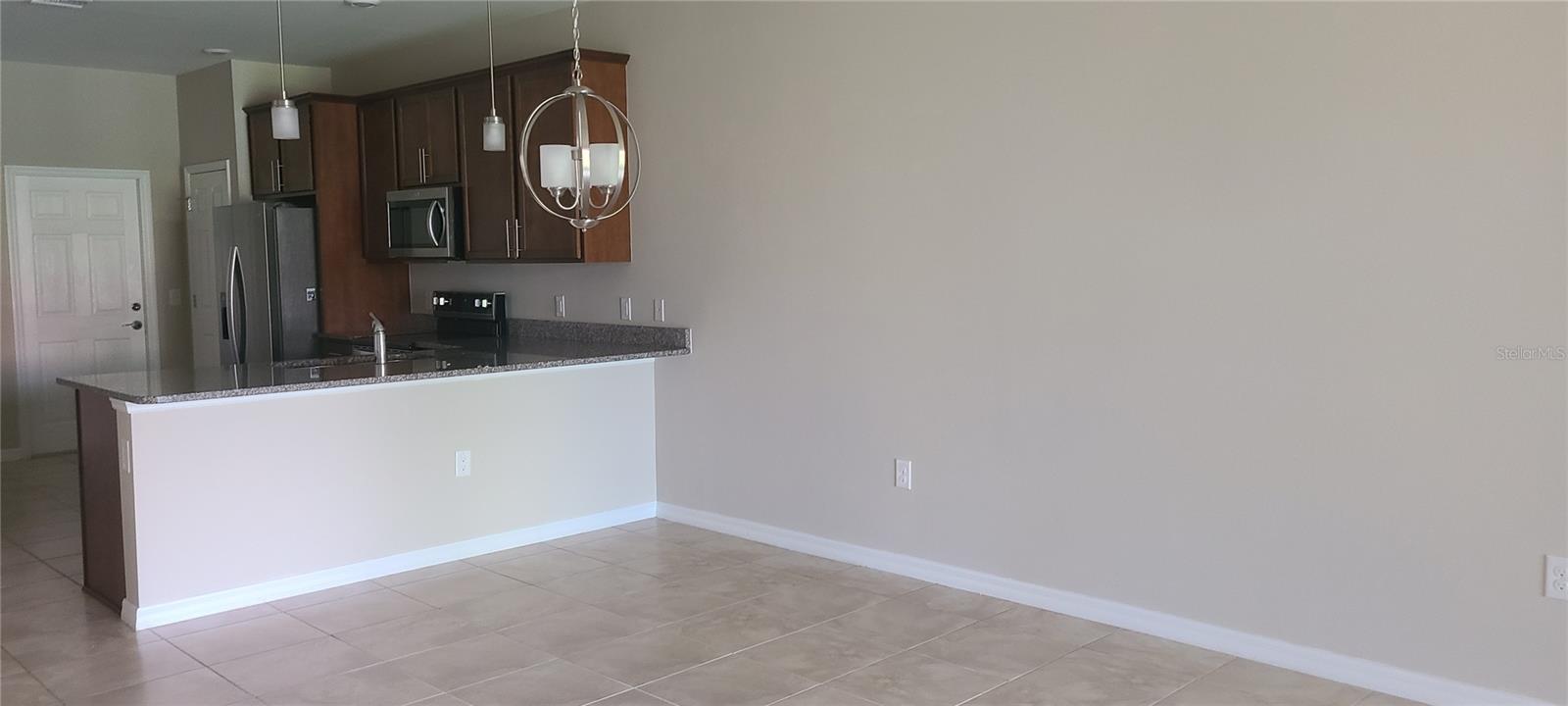 Image 6 of 28 For 18884 Lanuvio Street