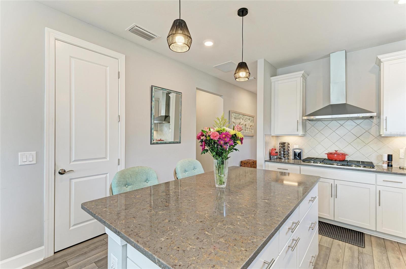 Image 6 of 35 For 17625 Northwood Place