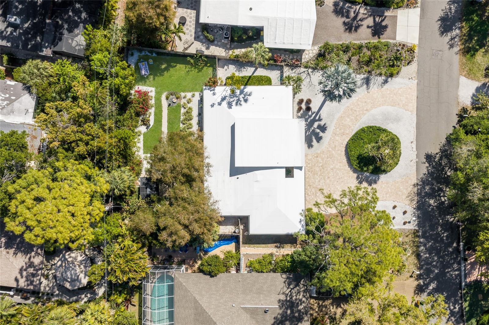 Image 55 of 59 For 455 Shore Drive