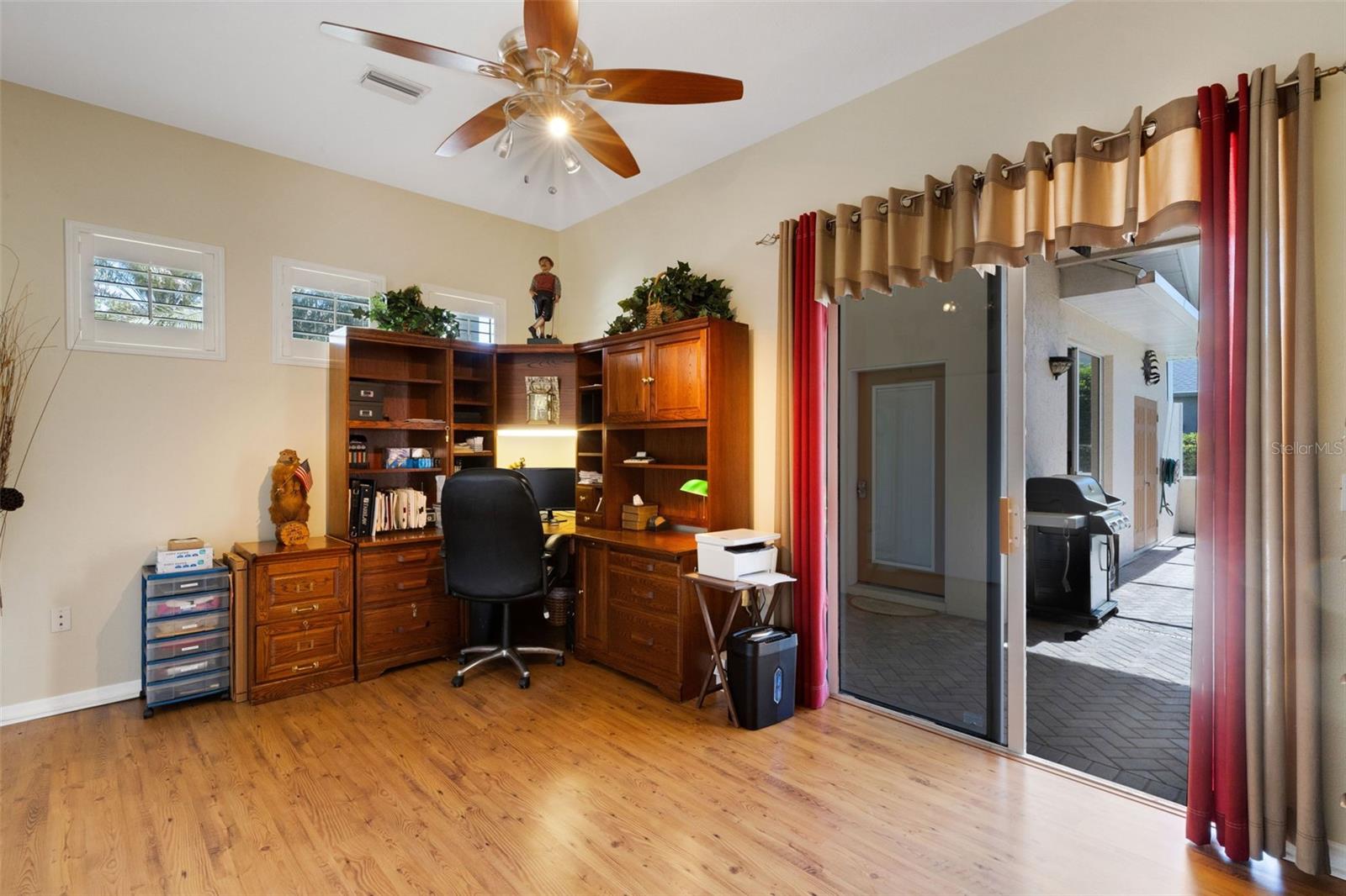 Image 46 of 81 For 14110 18th Place E