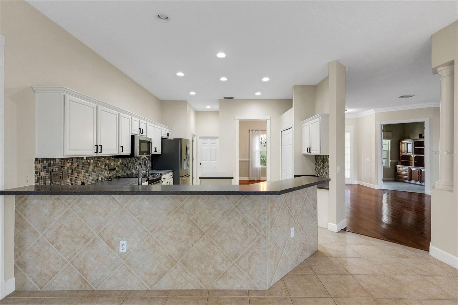 Image 34 of 80 For 11011 Hyacinth Place