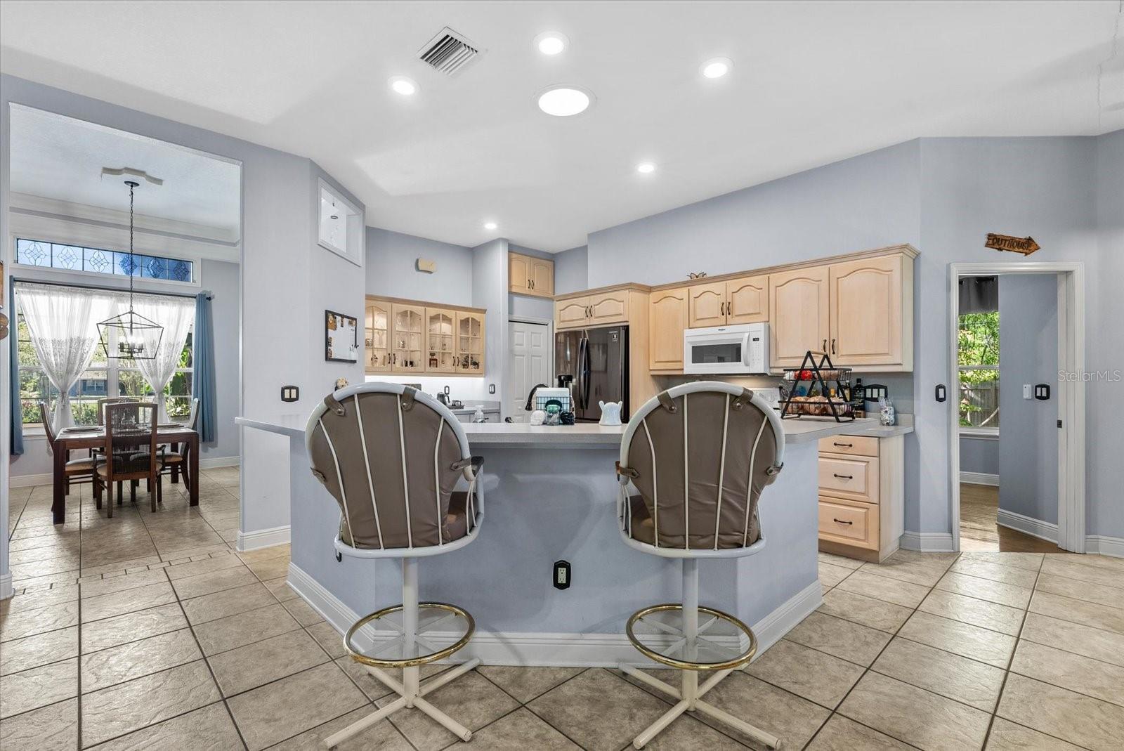 Image 12 of 68 For 5202 Erie Road