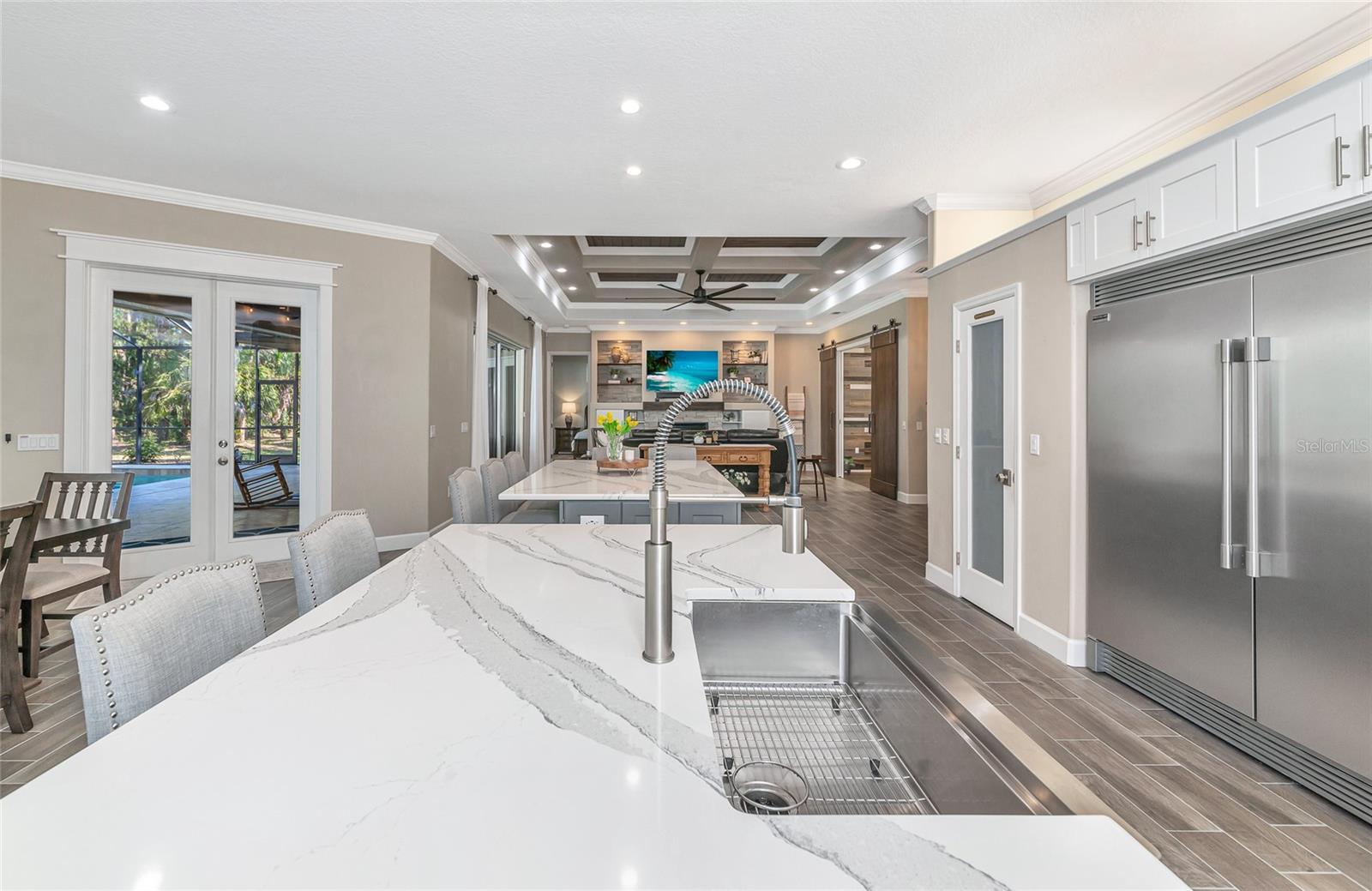 Image 15 of 99 For 702 Woodview Way