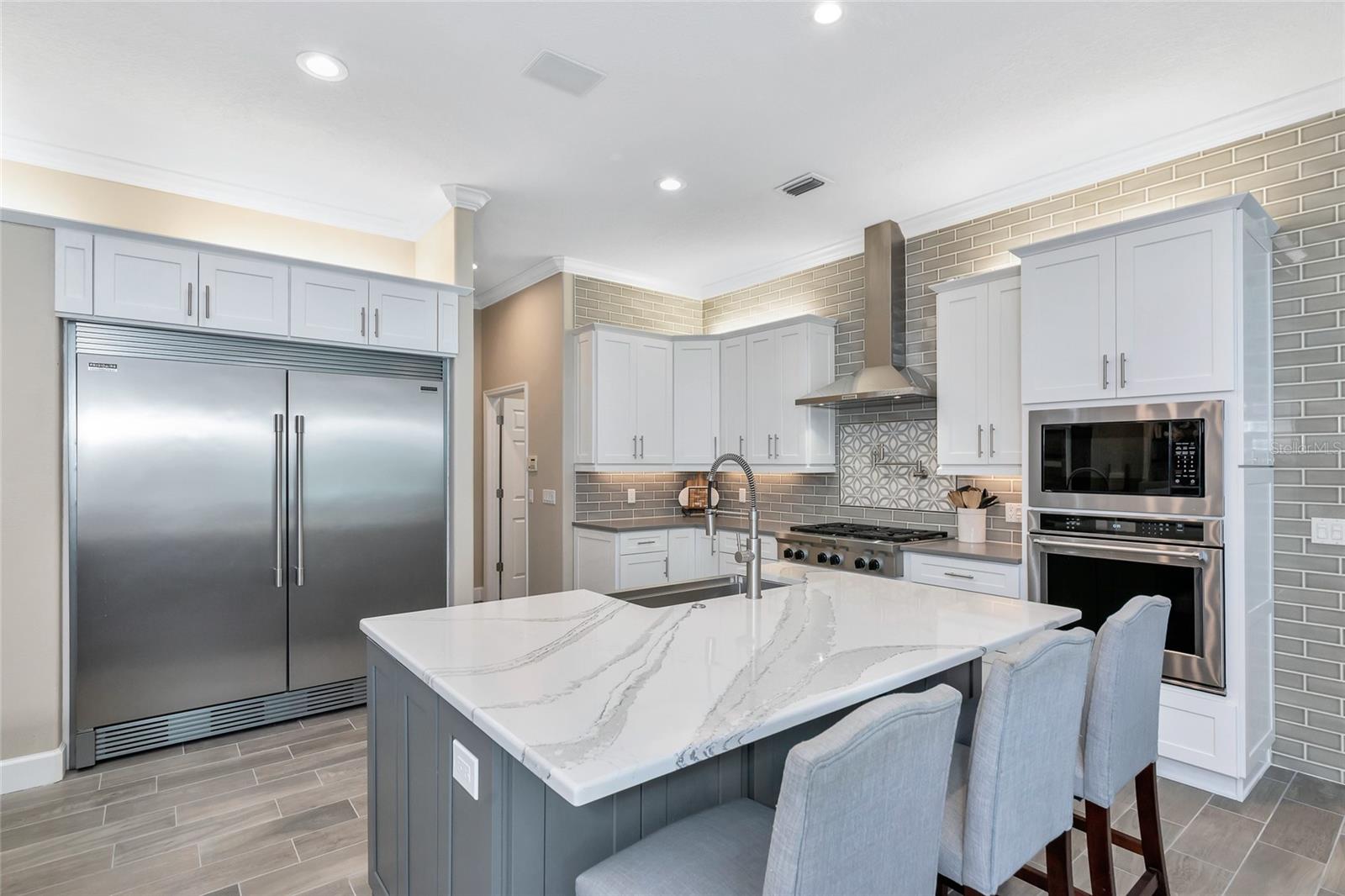 Image 16 of 99 For 702 Woodview Way