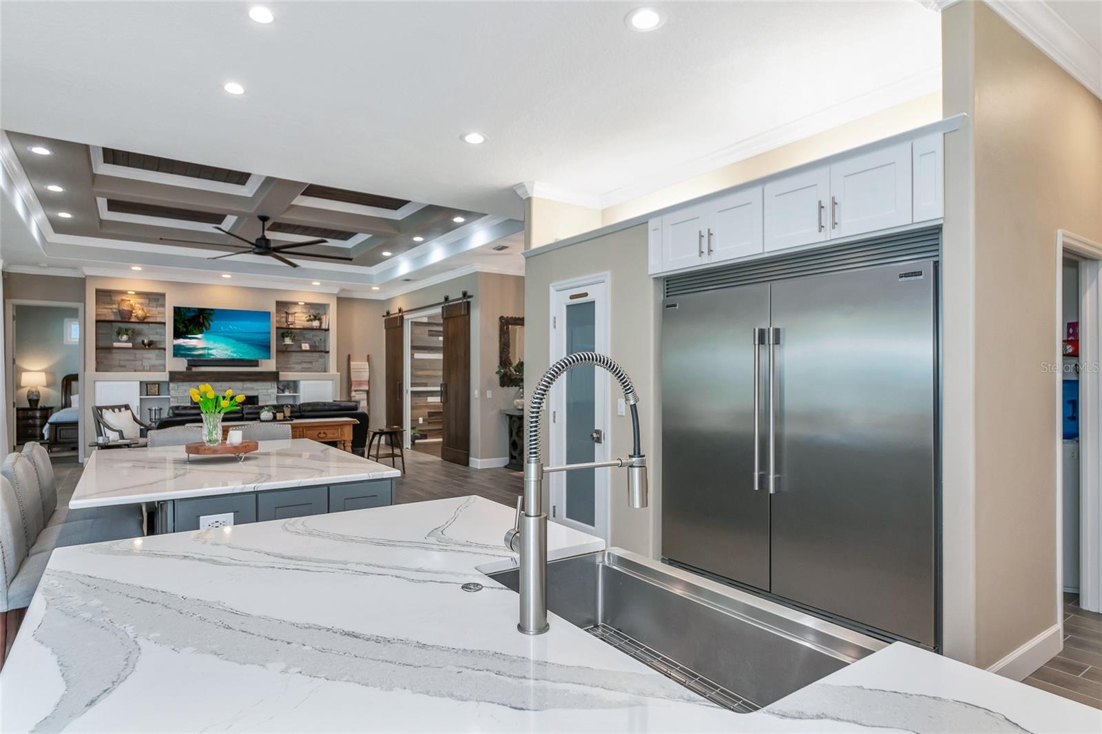 Image 18 of 99 For 702 Woodview Way