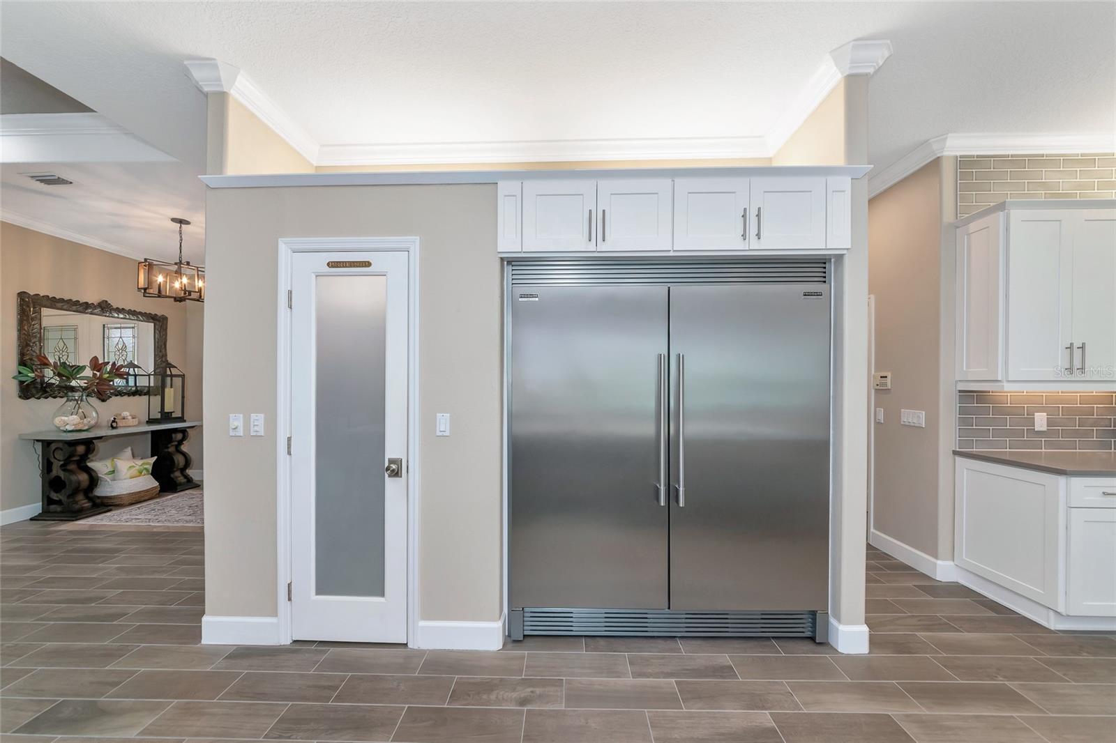 Image 22 of 99 For 702 Woodview Way