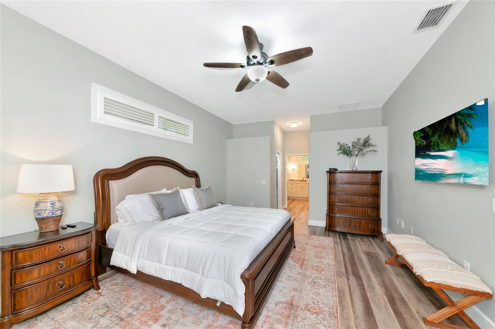 Image 29 of 99 For 702 Woodview Way