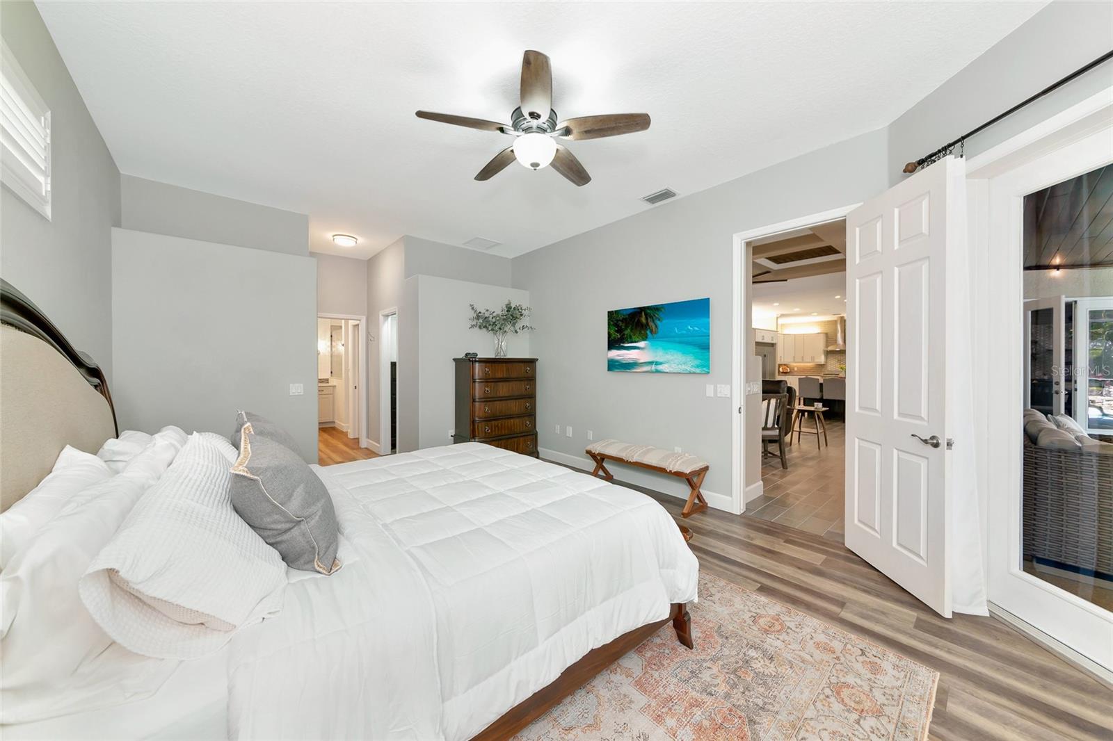 Image 31 of 99 For 702 Woodview Way