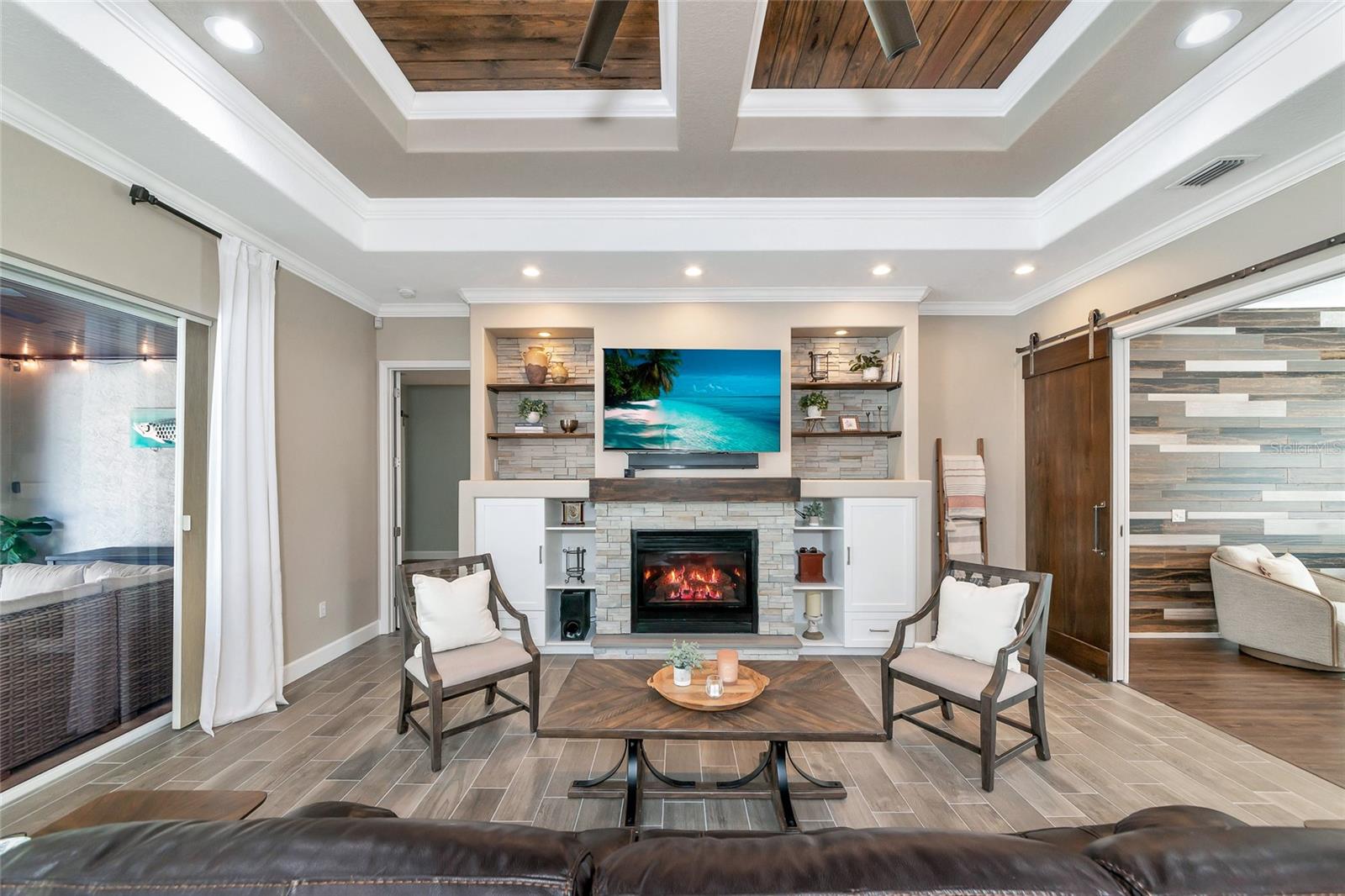 Image 6 of 99 For 702 Woodview Way