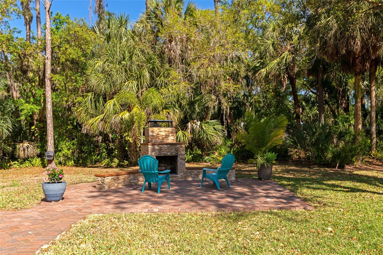 Image 64 of 99 For 702 Woodview Way