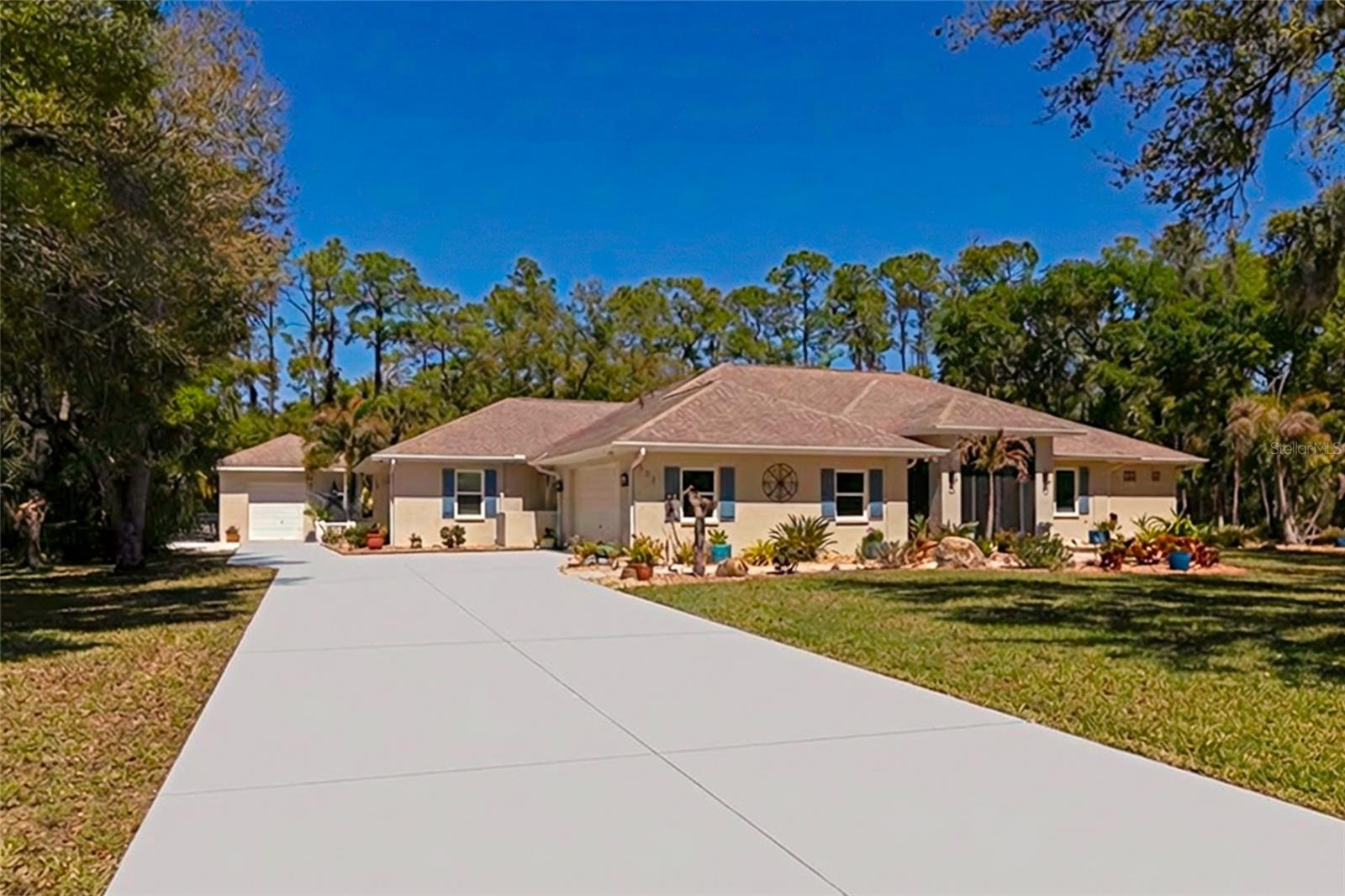 Image 76 of 99 For 702 Woodview Way