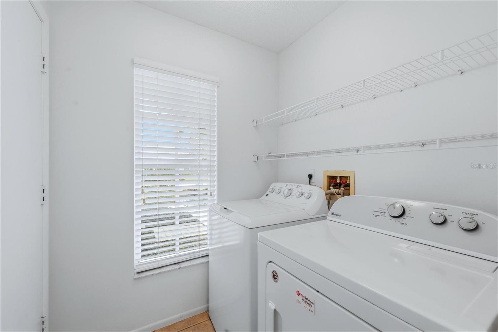 Image 26 of 55 For 4921 Thames Lane