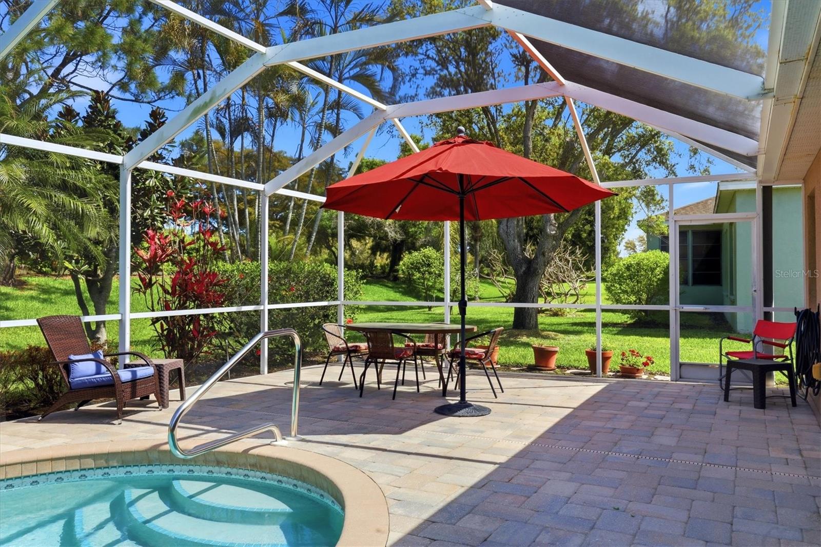 Image 28 of 55 For 4921 Thames Lane