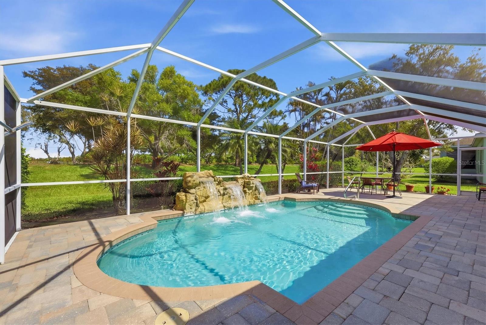 Image 33 of 55 For 4921 Thames Lane