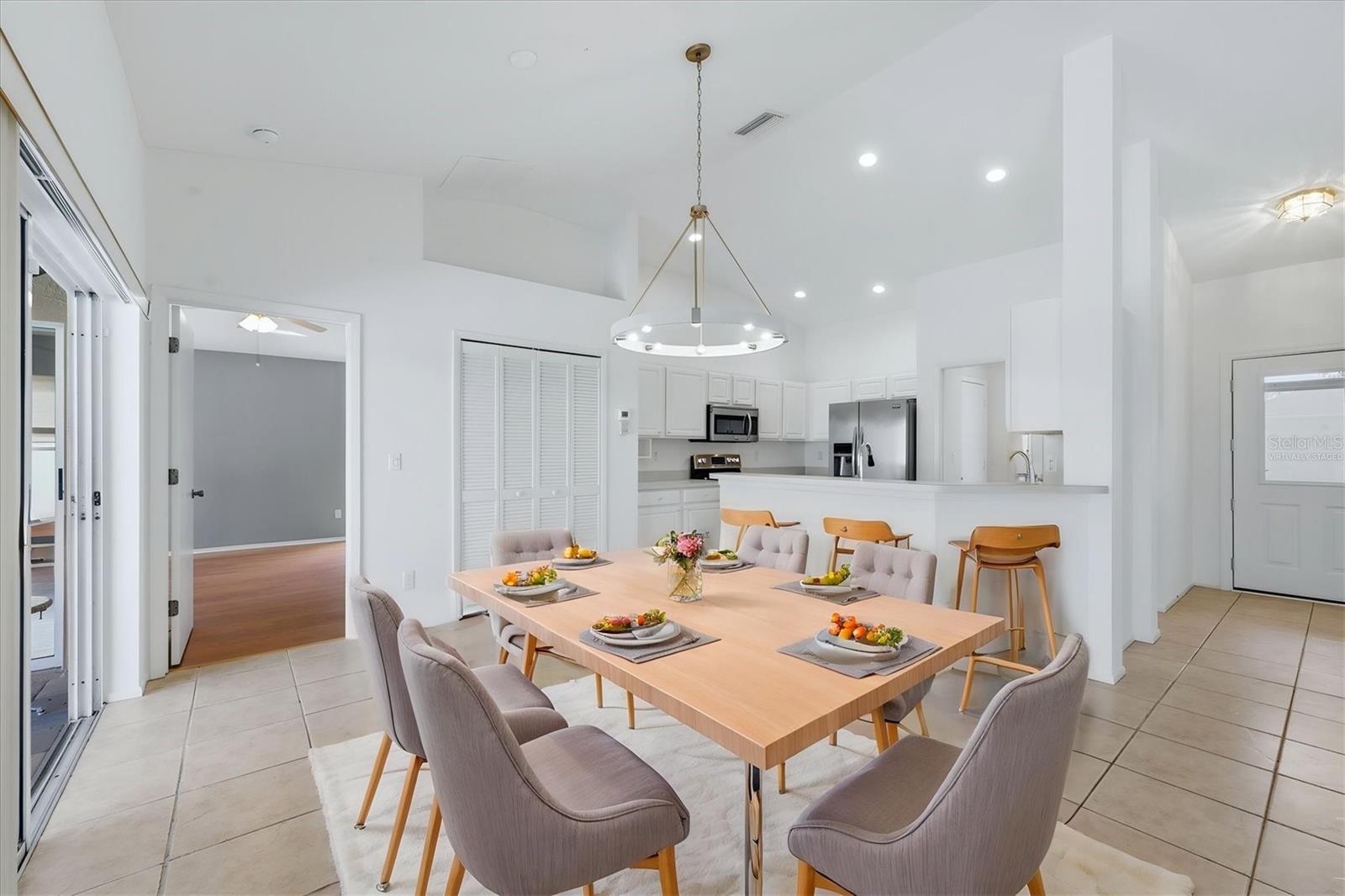 Image 8 of 55 For 4921 Thames Lane