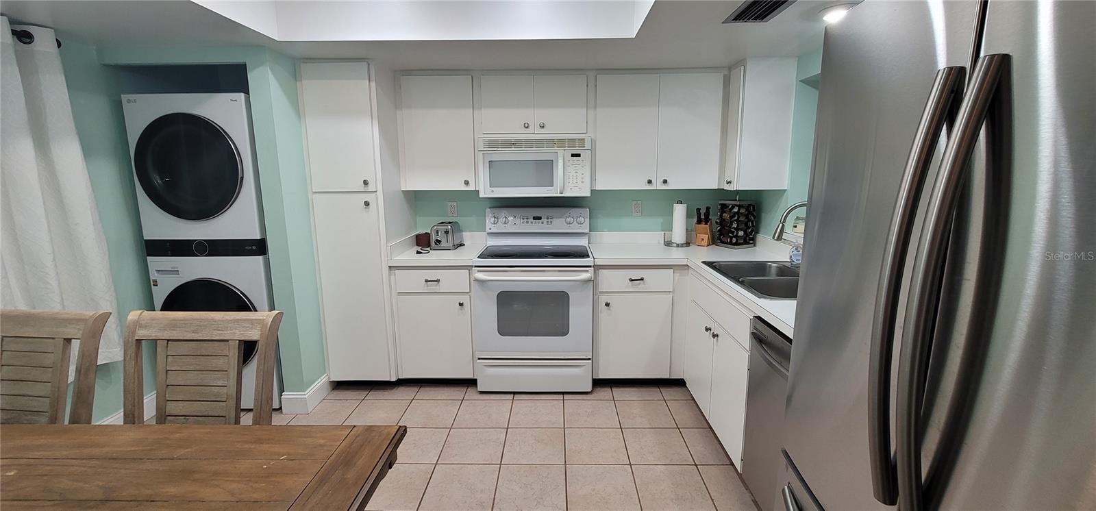 Image 2 of 16 For 320 Barcelona Drive 320