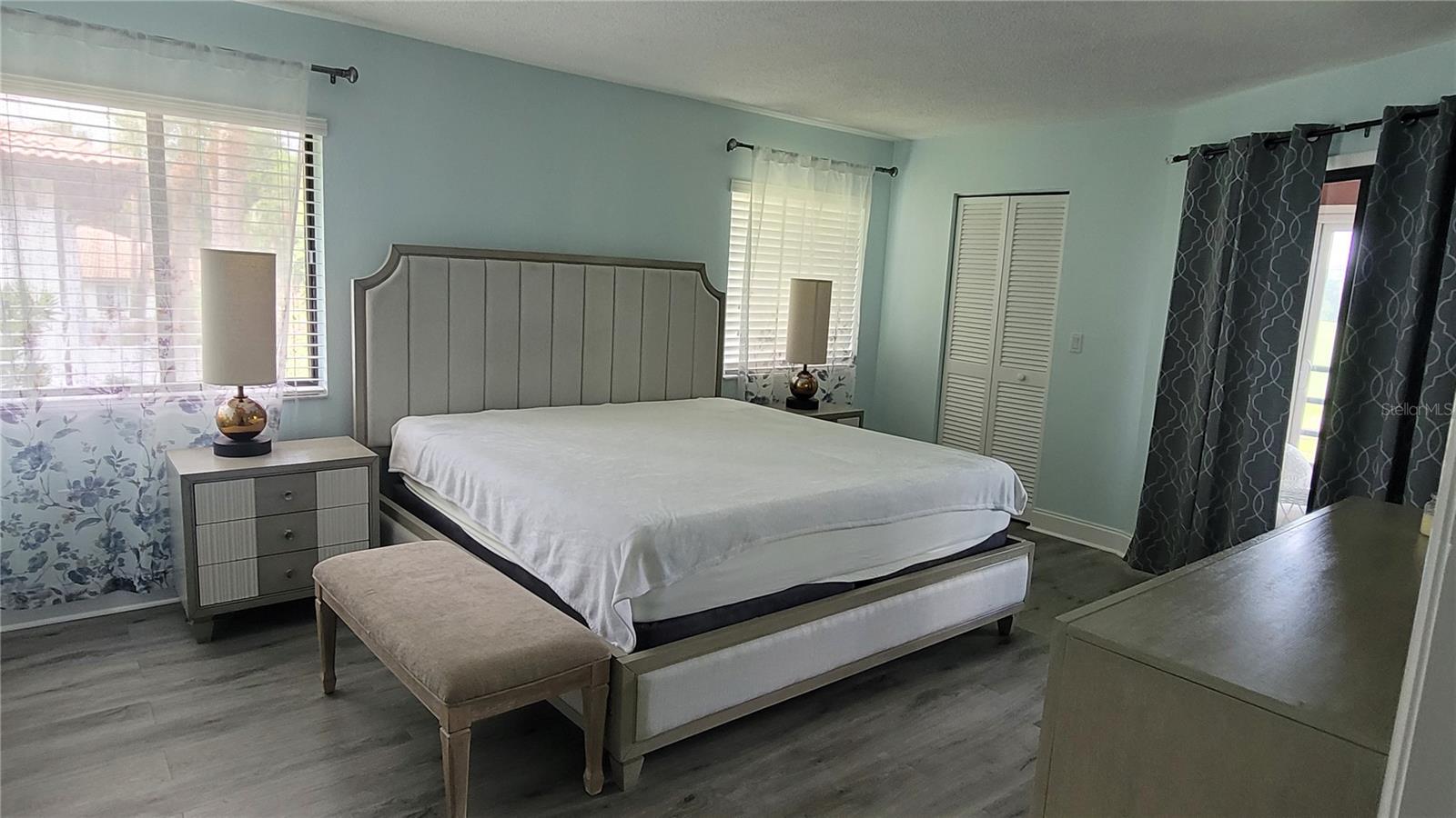 Image 7 of 16 For 320 Barcelona Drive 320