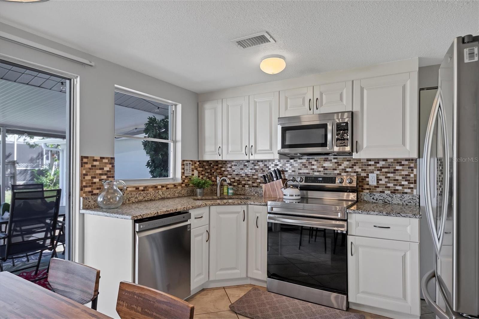 Image 13 of 34 For 2323 Doud Street