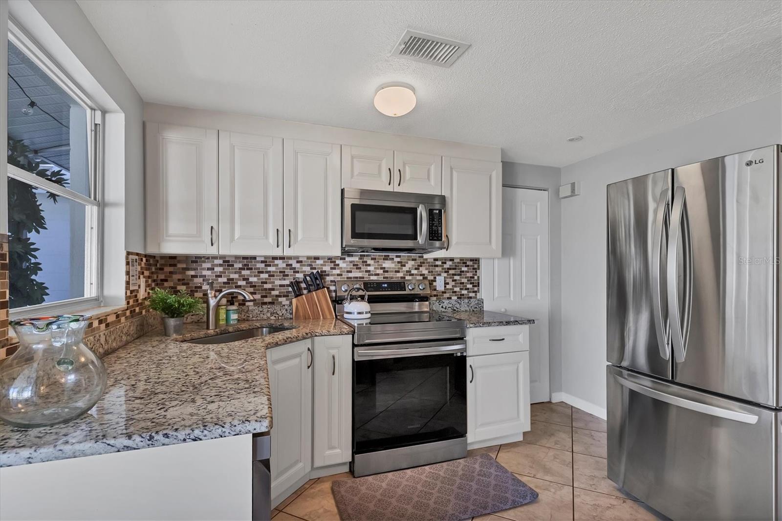 Image 14 of 34 For 2323 Doud Street