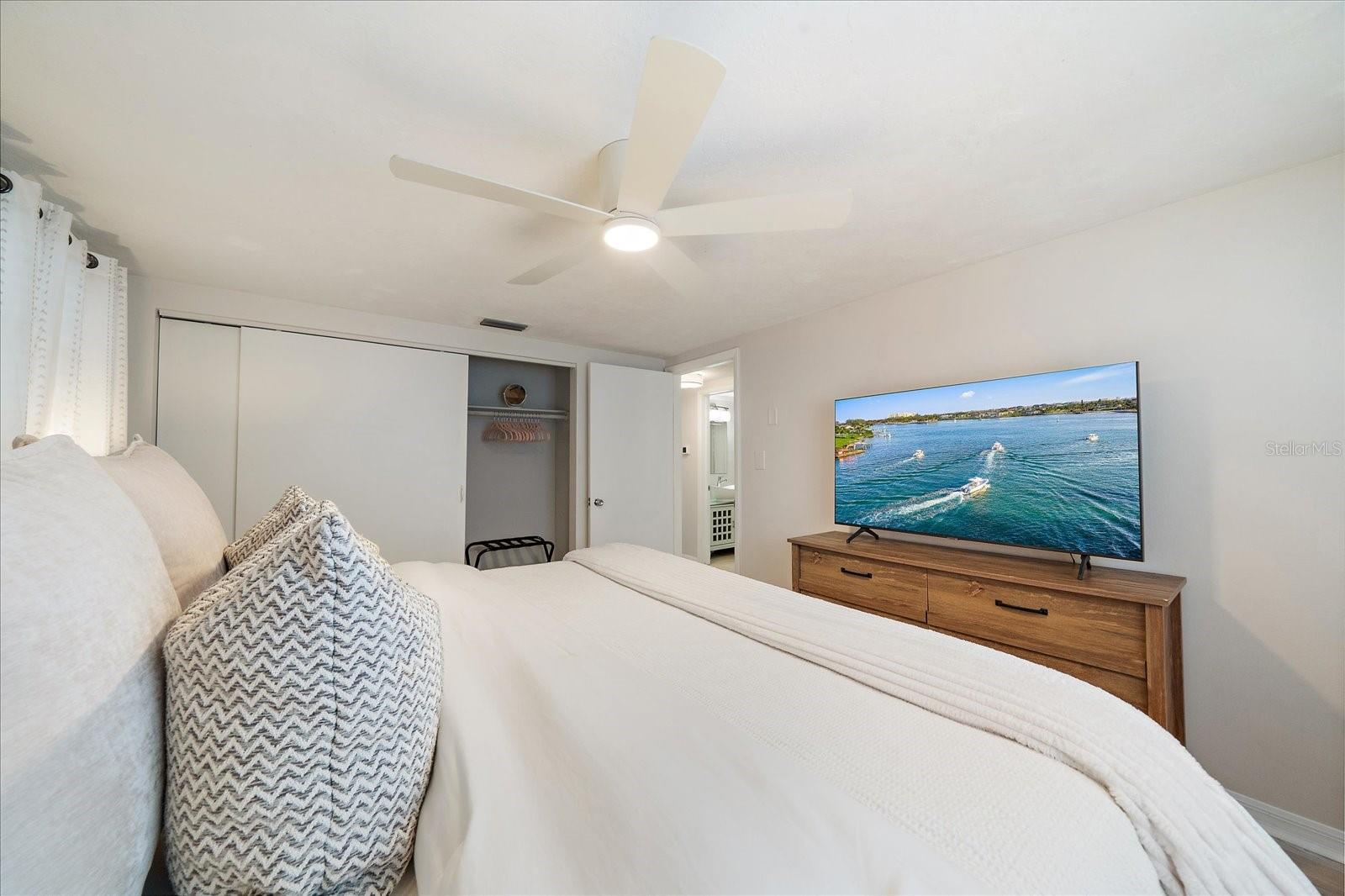 Image 15 of 35 For 2650 Leafy Lane