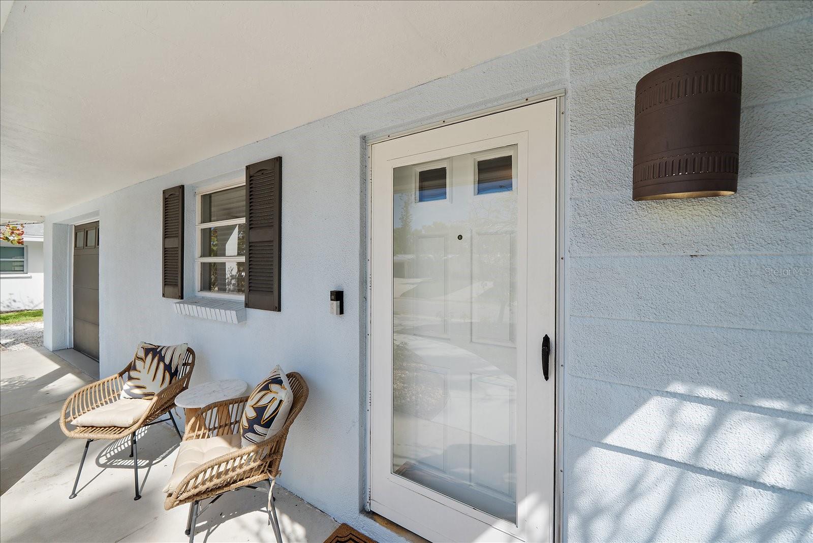 Image 2 of 35 For 2650 Leafy Lane