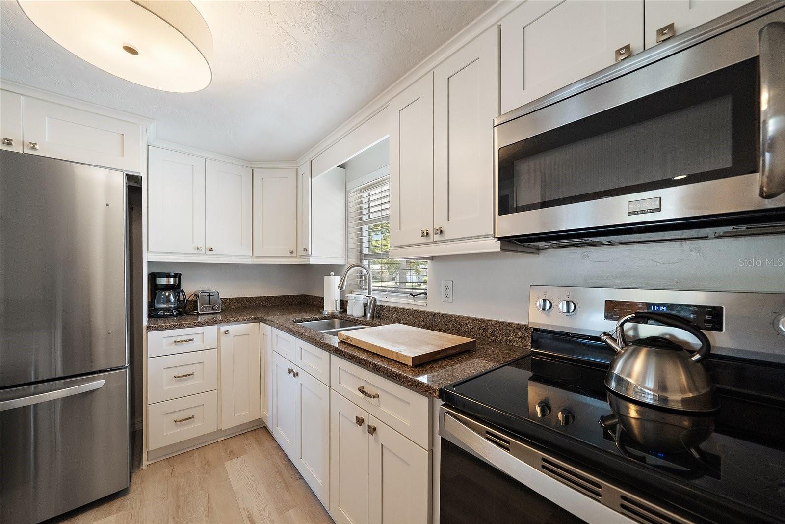 Image 20 of 35 For 2650 Leafy Lane